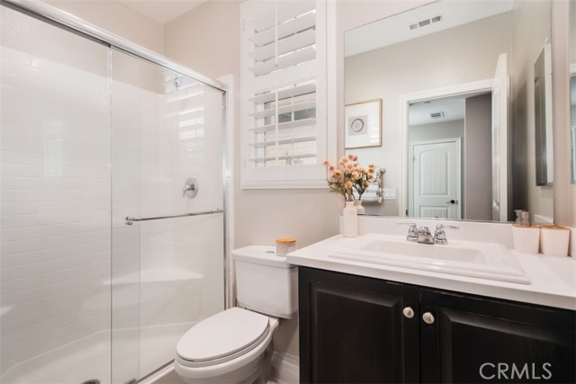 Detail Gallery Image 6 of 18 For 29048 N West Hills Dr, Valencia,  CA 91354 - 4 Beds | 3 Baths