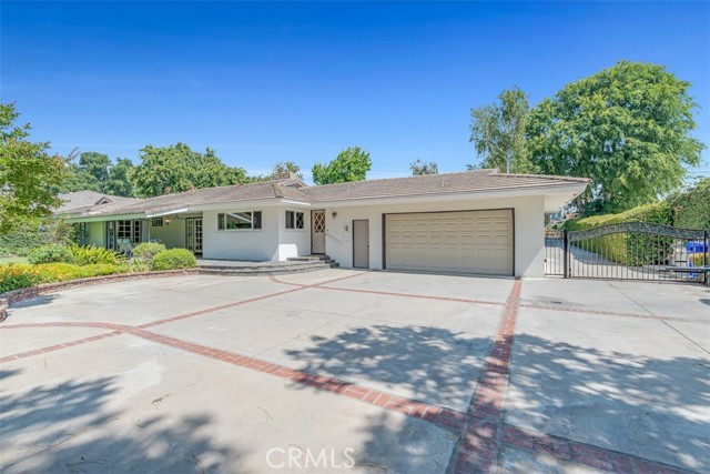 252 W 15th Street, Upland CA: https://media.crmls.org/medias/a3904104-6cbd-4ef0-b027-8851badd25ac.jpg