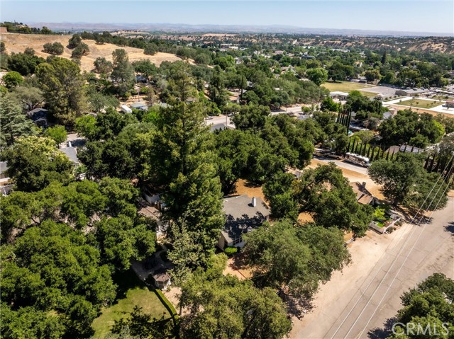 Detail Gallery Image 31 of 37 For 117 17th St, Paso Robles,  CA 93446 - 4 Beds | 3 Baths