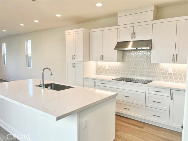 Detail Gallery Image 3 of 18 For 373 S Nevada Ave, Ventura,  CA 93004 - 4 Beds | 3 Baths