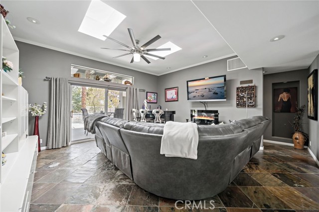 Detail Gallery Image 12 of 47 For 39004 Knoll View Cir, Cathedral City,  CA 92234 - 3 Beds | 3 Baths