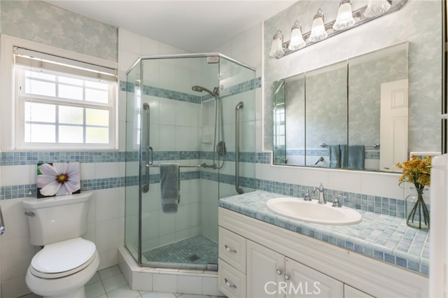 Detail Gallery Image 23 of 44 For 1632 Nelson Avenue, Manhattan Beach,  CA 90266 - 4 Beds | 2/1 Baths
