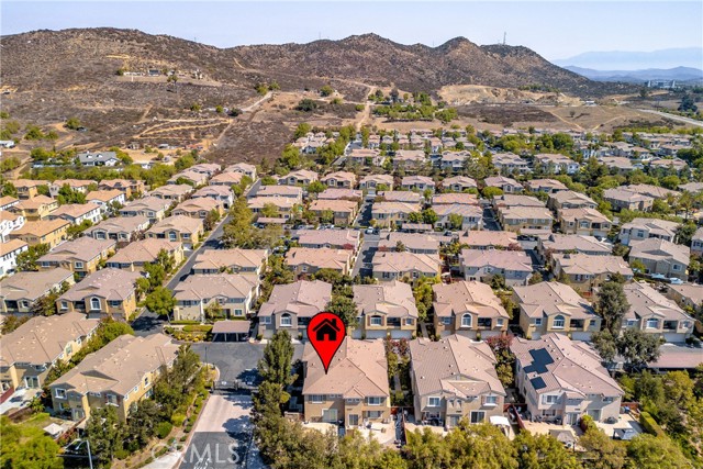 27477 Hazelhurst Street, Murrieta CA: https://media.crmls.org/medias/a3929a04-fe62-4359-9100-0f90df344263.jpg