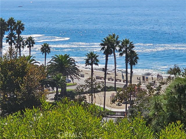 Detail Gallery Image 21 of 36 For 31018 Aliso Cir, Laguna Beach,  CA 92651 - 4 Beds | 2/1 Baths