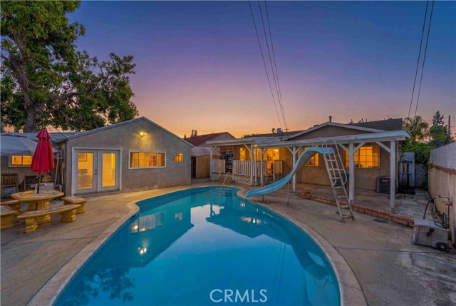 Image 1 of 15 For 4363 Deland  