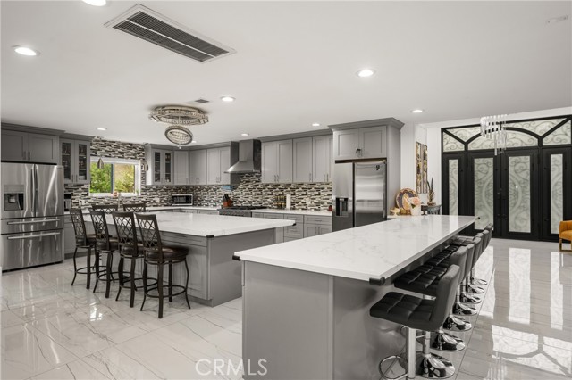 23118 Pennsylvania Avenue, Torrance CA: https://media.crmls.org/medias/a3945a62-4102-4ffe-9398-2abcaab7e5af.jpg