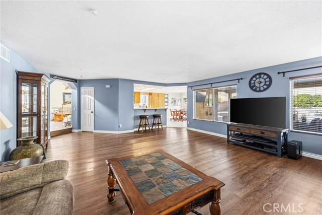 Image 32 of 67 For 11208 Wingate