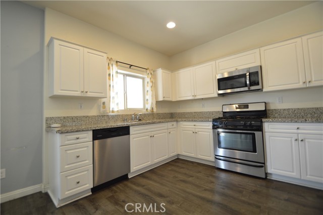 Detail Gallery Image 6 of 36 For 7064 Sweetleaf, Fontana,  CA 92336 - 4 Beds | 2/1 Baths