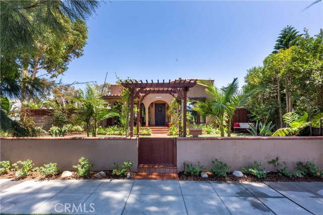 Detail Gallery Image 4 of 75 For 3654 Cerritos Ave, Long Beach,  CA 90807 - 4 Beds | 3 Baths