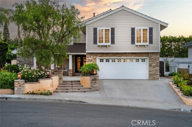 25541 Rocky Beach Lane, Dana Point CA: https://media.crmls.org/medias/a395fd8e-509f-481a-a281-c678704910ef.jpg