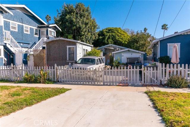 508 Guadalupe Avenue, Redondo Beach, California 90277, 2 Bedrooms Bedrooms, ,1 BathroomBathrooms,Residential,Sold,Guadalupe,SB23060795