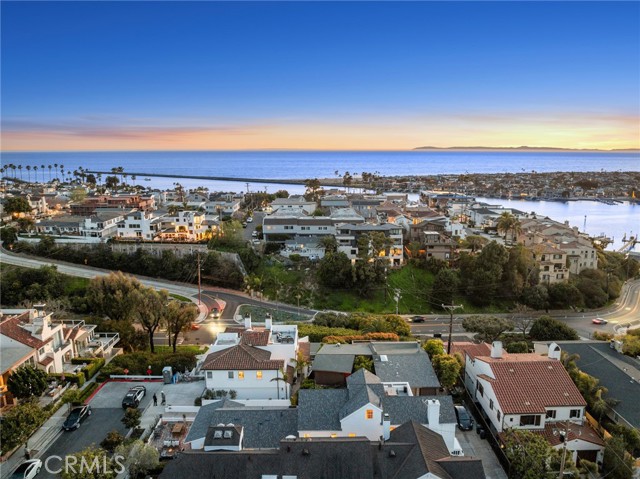 Detail Gallery Image 29 of 30 For 409 Dahlia, Corona Del Mar,  CA 92625 - 3 Beds | 3 Baths