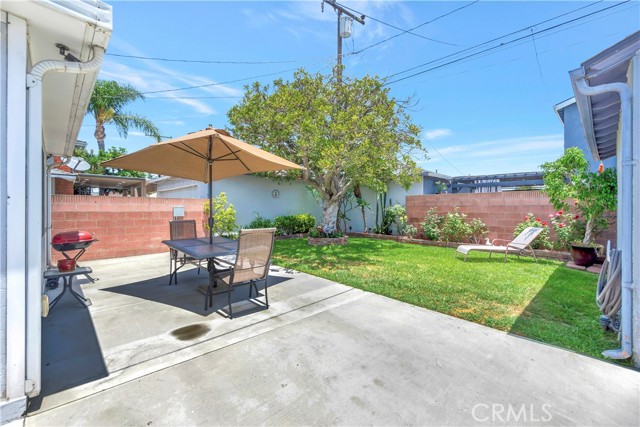 3850 Senasac Avenue, Long Beach CA: https://media.crmls.org/medias/a3966bd4-a357-4391-a764-7fc5b96a6d08.jpg