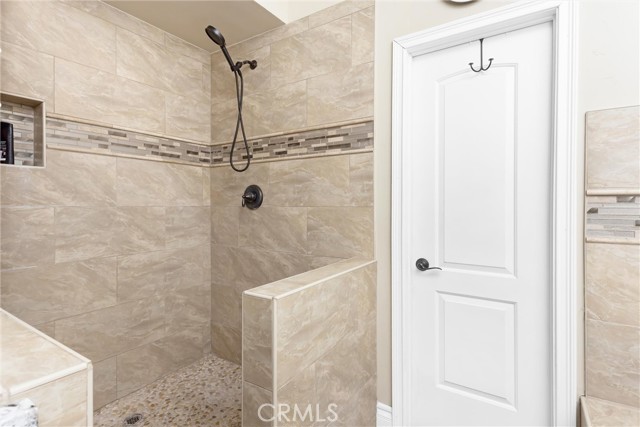 425 Sandalwood, Calimesa CA: https://media.crmls.org/medias/a3969a0f-2da3-4f6d-b7a2-4f92877c7219.jpg