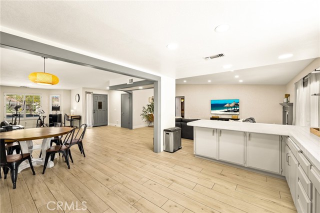 1491 N Omalley Way, Upland CA: https://media.crmls.org/medias/a396ff10-7f85-4262-b3b2-d783364c83ac.jpg
