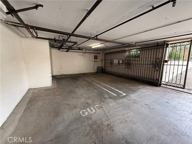 Detail Gallery Image 17 of 17 For 4520 Fulton Ave #15,  Sherman Oaks,  CA 91423 - 2 Beds | 2/1 Baths