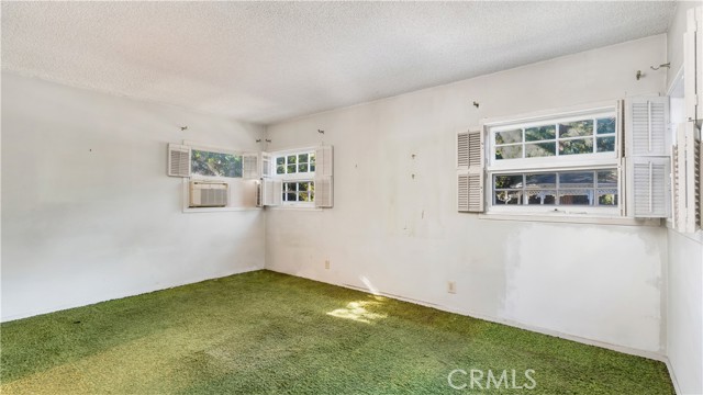 Detail Gallery Image 23 of 37 For 1804 N Heliotrope Dr, Santa Ana,  CA 92706 - 5 Beds | 4 Baths