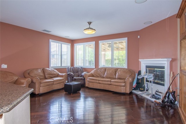 Detail Gallery Image 42 of 43 For 23806 Mission Puebla, Valencia,  CA 91354 - 5 Beds | 3/1 Baths