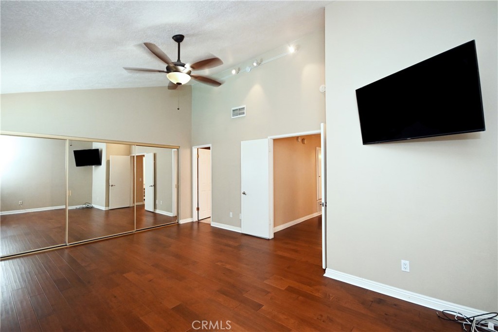 MLS #IV25245175 image #11