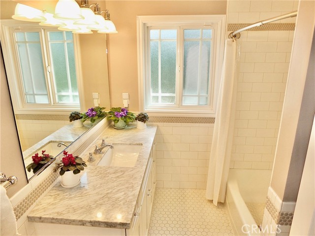 Detail Gallery Image 27 of 51 For 1830 Tevis Ave, Long Beach,  CA 90815 - 4 Beds | 2 Baths