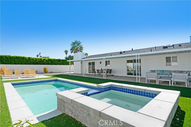 Detail Gallery Image 11 of 42 For 2802 E Venetia Rd, Palm Springs,  CA 92262 - 3 Beds | 2 Baths