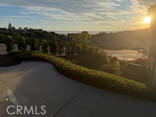 https://media.crmls.org/medias/a398e740-de4c-4c75-b586-a45332d96a77.jpg?preset=X-Large