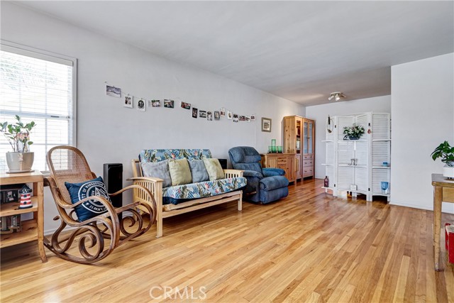 Detail Gallery Image 2 of 21 For 3408 Dow, Redondo Beach,  CA 90278 - 3 Beds | 1 Baths