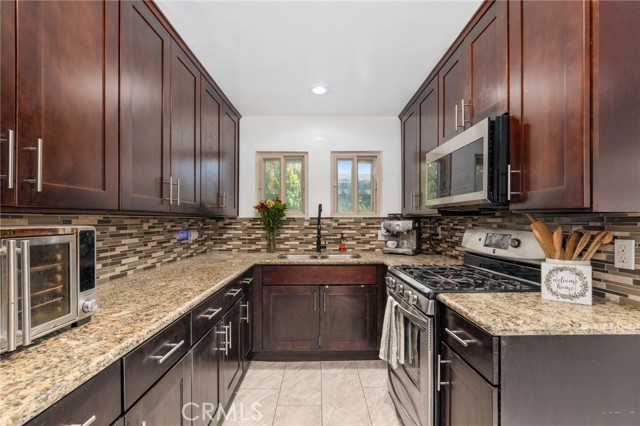 Detail Gallery Image 10 of 29 For 516 E Sunkist, Ontario,  CA 91761 - 3 Beds | 1 Baths