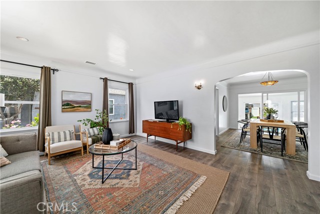 2325 Golden Avenue, Long Beach CA: https://media.crmls.org/medias/a39a678a-107c-4511-8a34-185d6d7ecc87.jpg