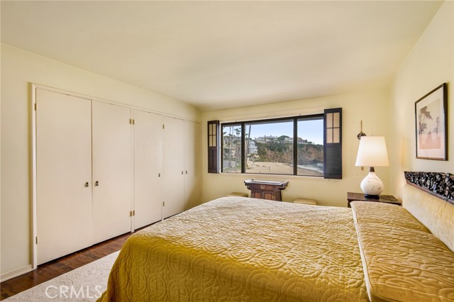 Detail Gallery Image 16 of 38 For 70 Emerald Bay, Laguna Beach,  CA 92651 - 4 Beds | 3/1 Baths