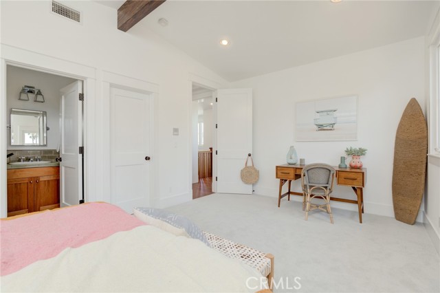 647 15th Street, Manhattan Beach, California 90266, 5 Bedrooms Bedrooms, ,4 BathroomsBathrooms,Residential,Sold,15th,SB21178358