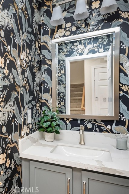 Detail Gallery Image 16 of 58 For 28771 Calle De La Paz, Valencia,  CA 91354 - 3 Beds | 2/1 Baths