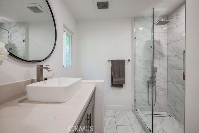 605 E Avenida San Juan, San Clemente CA: https://media.crmls.org/medias/a39beacb-6c76-4138-8afa-f76117ef1eb8.jpg