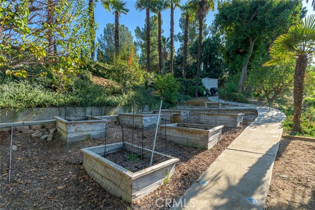 Detail Gallery Image 60 of 76 For 420 Inverness Dr, La Canada Flintridge,  CA 91011 - 6 Beds | 5/1 Baths