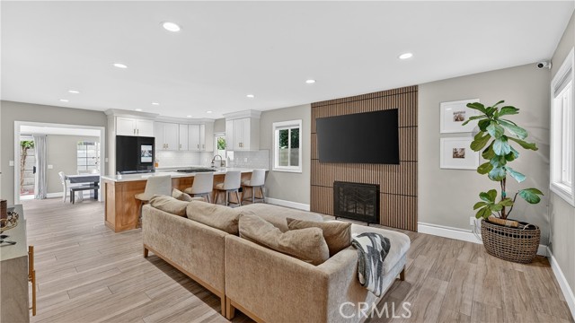 Detail Gallery Image 5 of 48 For 1624 La Paloma, Placentia,  CA 92870 - 4 Beds | 3 Baths