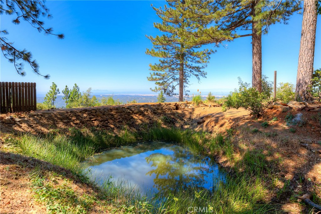 https://media.crmls.org/medias/a39d3f8e-f4fb-46b5-87ea-c94d6a043d51.jpg?preset=X-Large