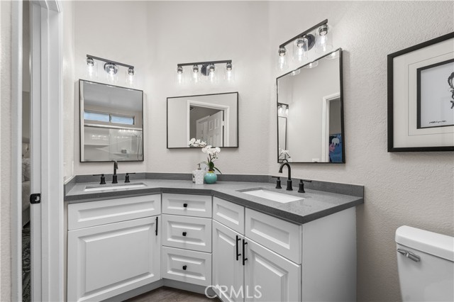 45119 Watford Avenue, Lancaster CA: https://media.crmls.org/medias/a39df1c1-c87b-4bed-aede-e4dc0abd56e7.jpg