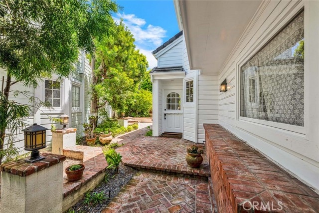 Detail Gallery Image 3 of 33 For 12 Chelsea Pointe, Dana Point,  CA 92629 - 3 Beds | 2/1 Baths