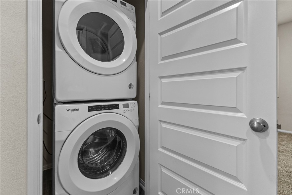 https://media.crmls.org/medias/a39ed04b-d952-48ed-9ed2-5ff00f366b05.jpg?preset=X-Large
