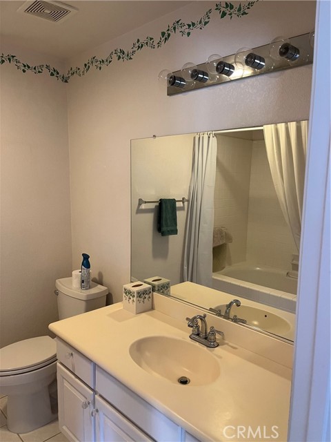 Detail Gallery Image 11 of 12 For 40614 Calle Galacia, Murrieta,  CA 92562 - 2 Beds | 2 Baths