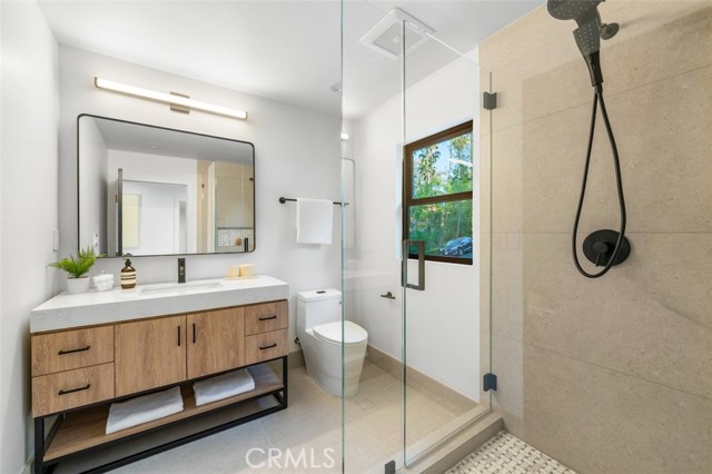 5019 Donna Avenue, Tarzana CA: https://media.crmls.org/medias/a3a039d7-f9df-4daf-a0e1-abad8f79737f.jpg