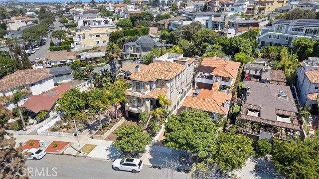 507 Sapphire Street, Redondo Beach, California 90277, 5 Bedrooms Bedrooms, ,5 BathroomsBathrooms,Residential,Sold,Sapphire,PV22260922