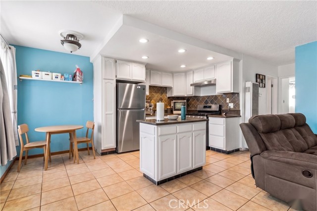 Front Image Thumbnail for CRSB26097195