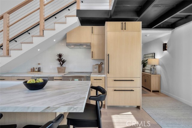 555 Esplanade, Redondo Beach CA: https://media.crmls.org/medias/a3a07750-fc42-4d0d-8f36-e9a1809d4547.jpg