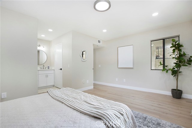 Detail Gallery Image 11 of 29 For 155 S Poplar Ave #17,  Brea,  CA 92821 - 2 Beds | 2 Baths