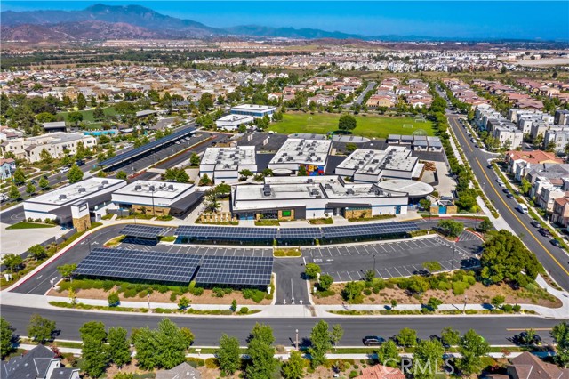 103 Aims, Irvine CA: https://media.crmls.org/medias/a3a1632a-90d7-44ca-9f2d-bef62cd38d9c.jpg