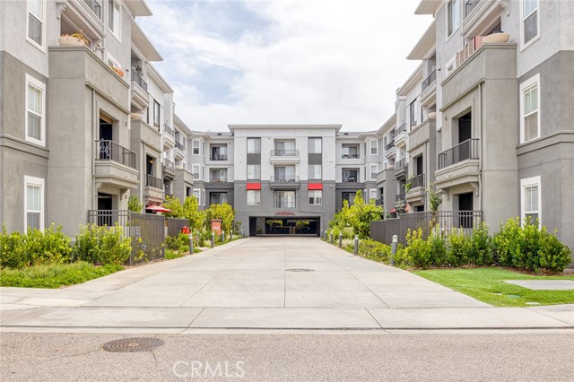 Detail Gallery Image 28 of 37 For 1801 E Katella #2096,  Anaheim,  CA 92805 - 1 Beds | 1 Baths