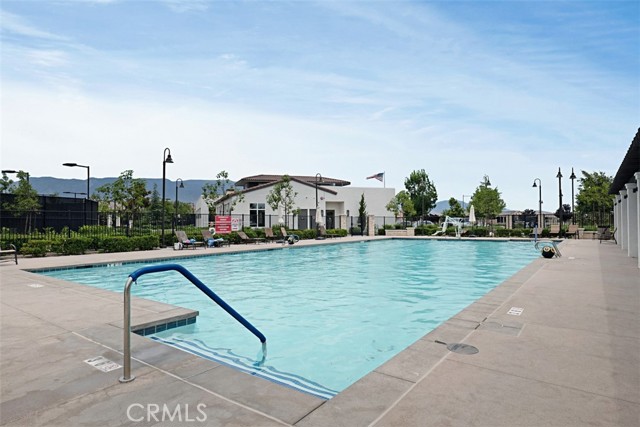 1533 Big, Beaumont CA: https://media.crmls.org/medias/a3a1b2c2-9406-4cd9-9434-9677c59eb06e.jpg