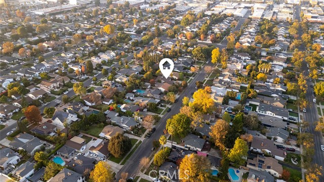 5715 Norwich, Van Nuys CA: https://media.crmls.org/medias/a3a1cd07-2a04-41b5-be8c-4ba351588789.jpg