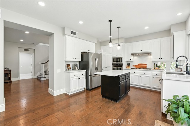 Detail Gallery Image 20 of 63 For 4304 Timberdale Rd, Moorpark,  CA 93021 - 4 Beds | 2/1 Baths